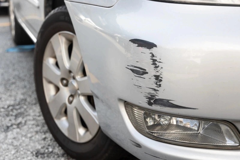 Removing car scratches without repainting